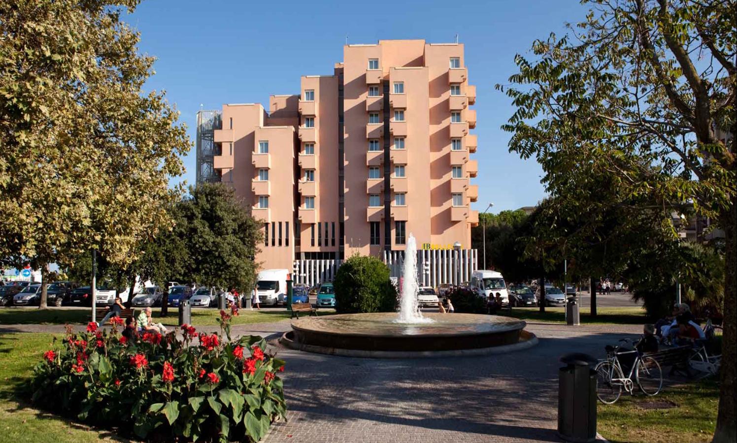 Hotel Bellevue Rimini Bagian luar foto